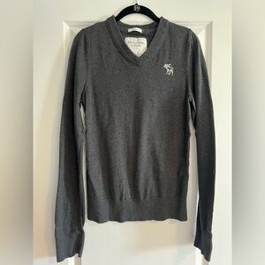 Vintage Abercrombie & Fitch Charcoal V-Neck Sweater